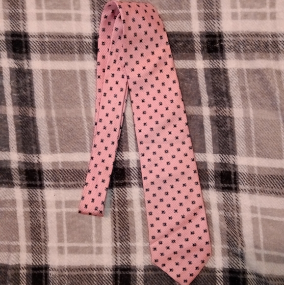 Jos. A. Bank | Pink & Navy Silk Neck Tie - Picture 3 of 9